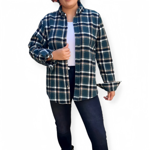 شومیز پشمی سبز زنانه با تنخور آزاد و استایل شیک اسپرت